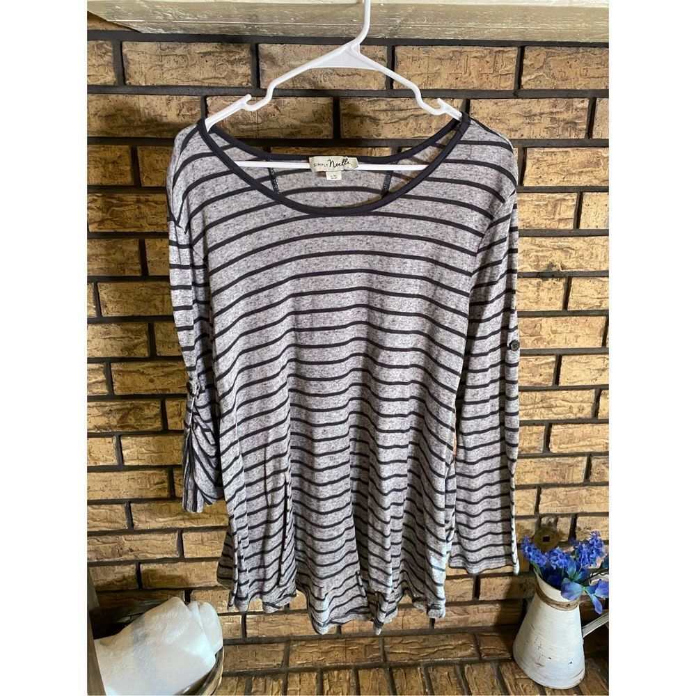 ‎Simply Noelle Longsleeve Shirt